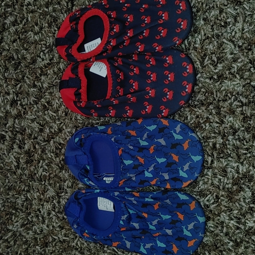 Toddler water shoes